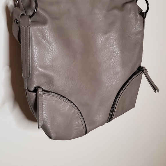 Nicole Miller Gray Boho Style Foldover Back with Curved Corner Zippered Pockets - Picture 5 of 15